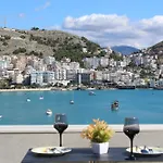 Panoramic Sea View Penthouse - Huge Private Terrace Portside Sarandë