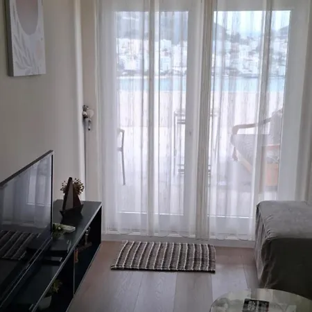 Panoramic Sea View Penthouse - Huge Private Terrace Portside
