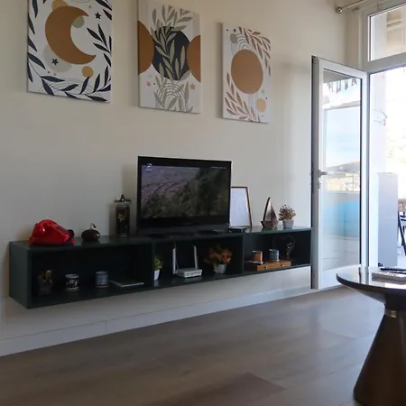 Апартаменты Panoramic Sea View Penthouse - Huge Private Terrace Portside *