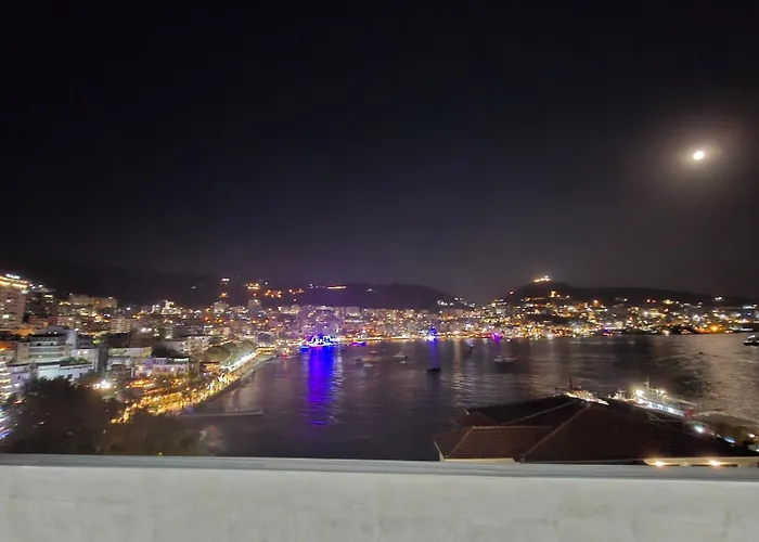 Topview Portside * Sarandë