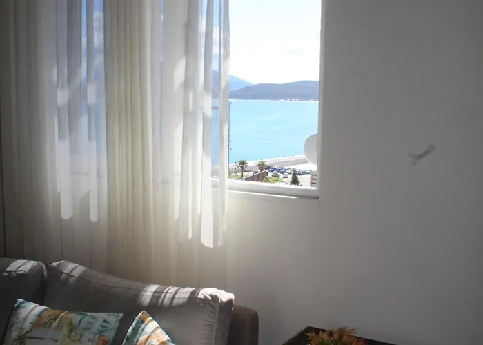 Topview Portside Sarandë