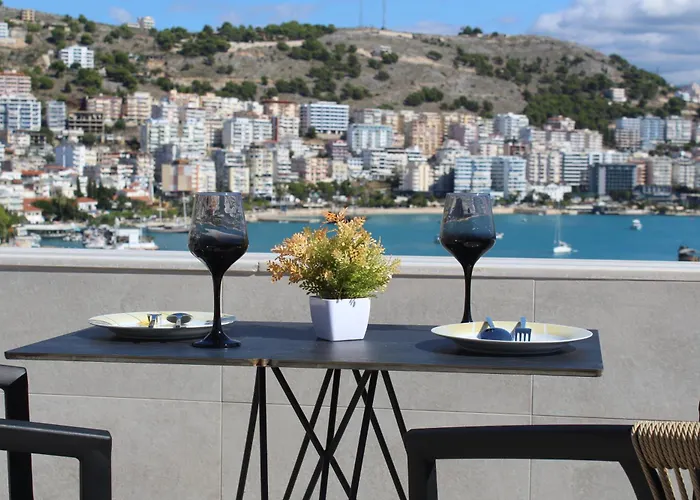 Skydeck Saranda - Panoramic Terrace Penthouse Apartment *