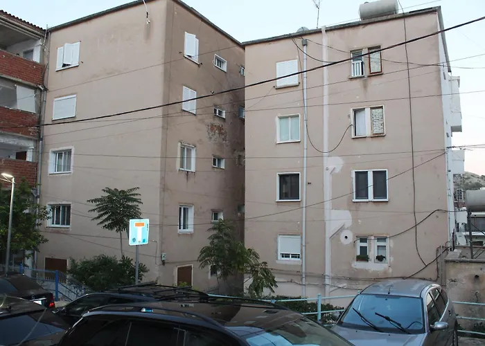 Skydeck Saranda - Panoramic Terrace Penthouse *