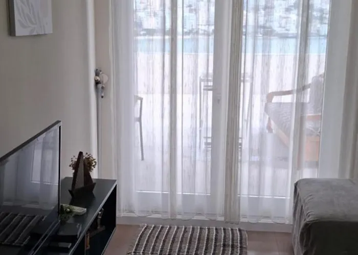 Skydeck Saranda - Panoramic Terrace Penthouse